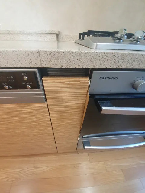 동작구 아파트 싱크대문짝필름 하부장 문짝 현장
