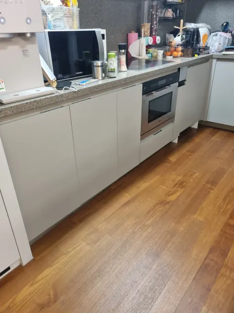 반포 아파트 싱크대필름시공 하부장 보수 후 필름 현장